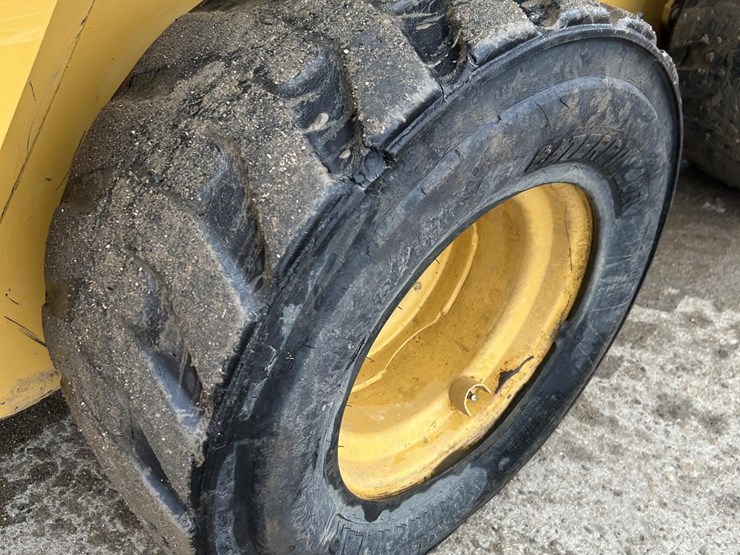 caterpillar-262d-image-23