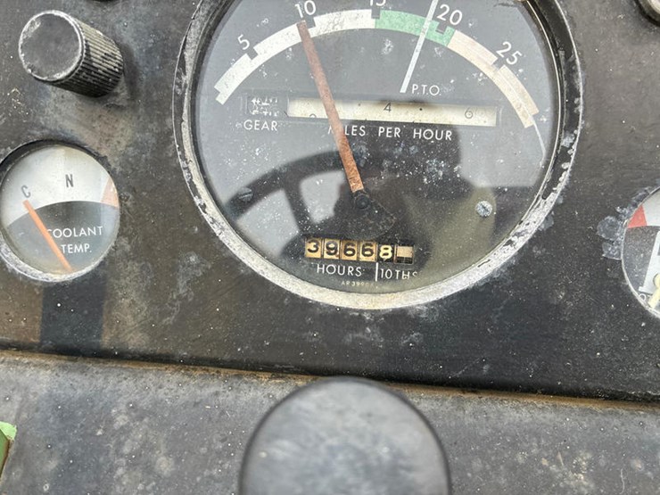 john-deere-4020-image-63