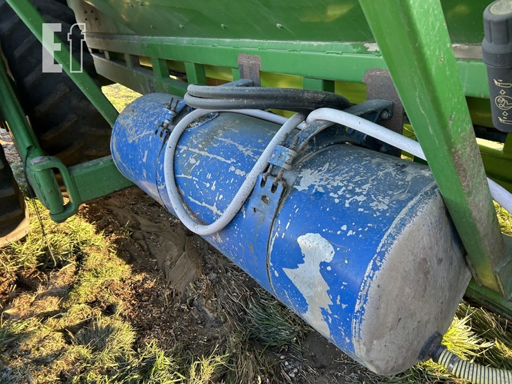 2010-parker-1348-image-12