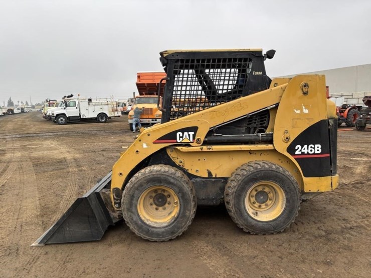 2006-caterpillar-246b-image-5