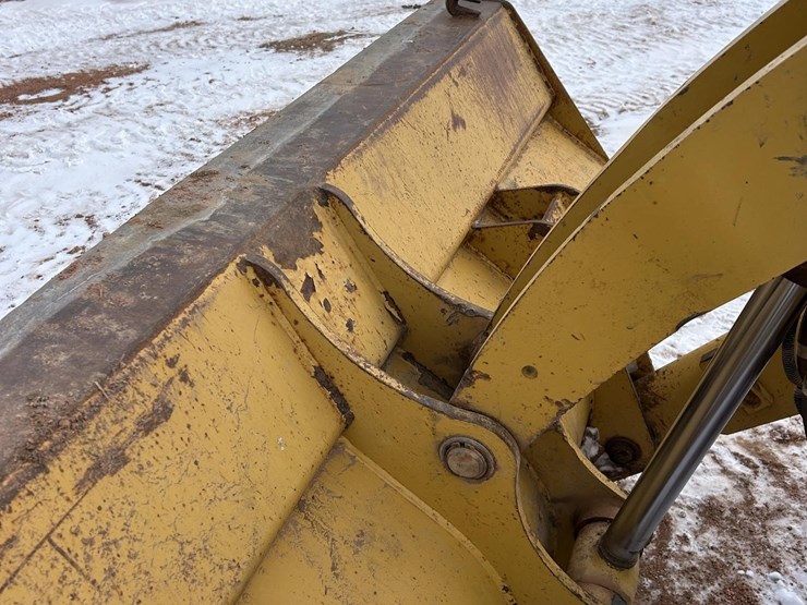 caterpillar-420d-image-17