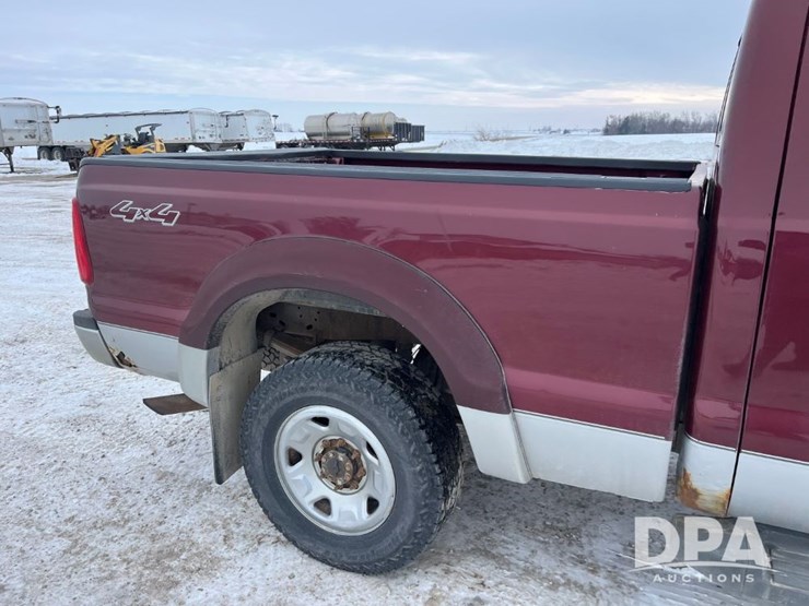 ford-f250-xlt-image-25