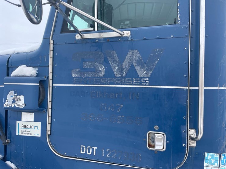 1996-peterbilt-378-image-14