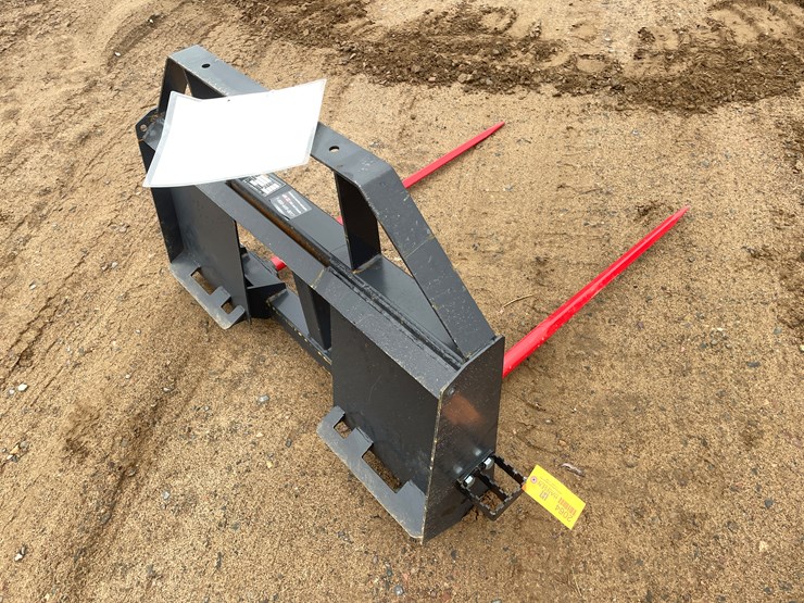 #2064-•-unused-2025-landhonor-skid-steer-bale-spear-attachment-image-4