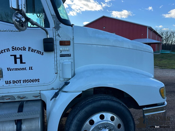 2003-international-9200i-image-13