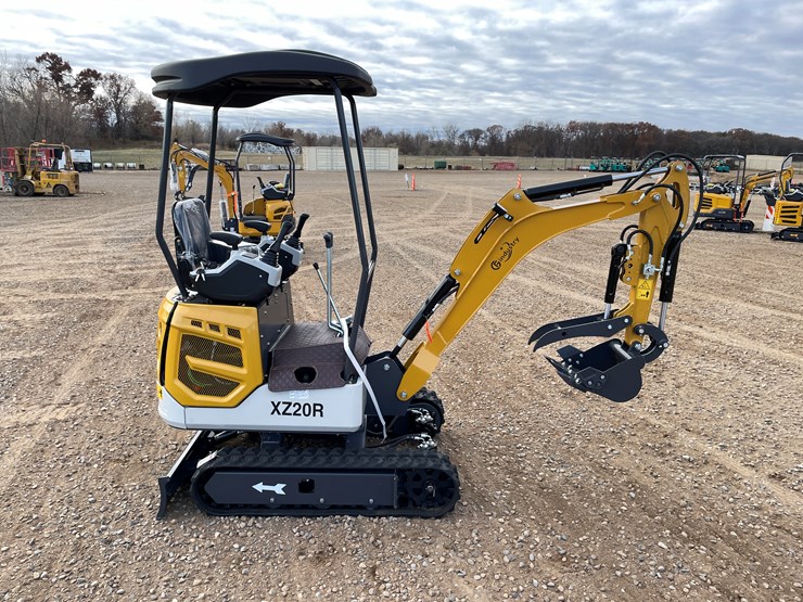 #9205-•-2025-unused-cfg-mini-excavator-image-5