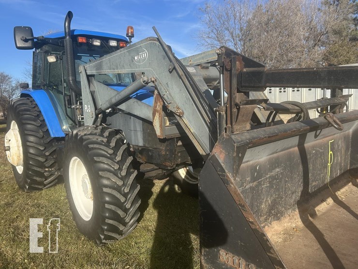 2003-new-holland-tm120-image-10