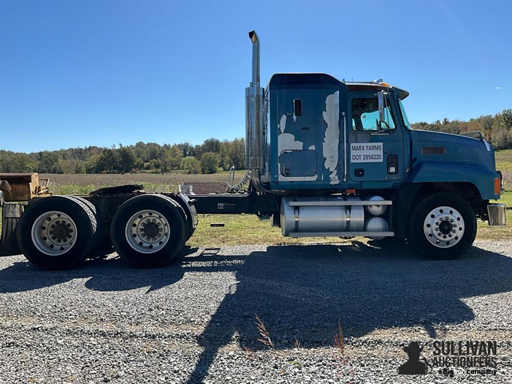 1998-mack-ch613-image-4