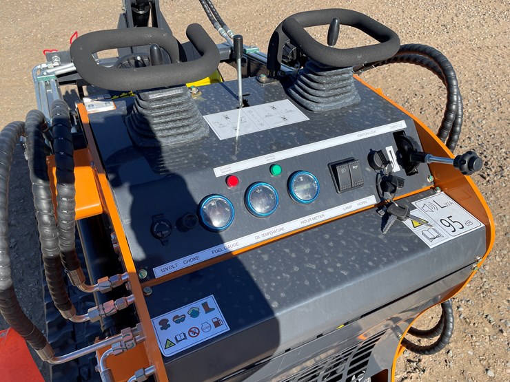 #9290-•-unused-2025-landhonor-mini-skid-steer-loader-image-7