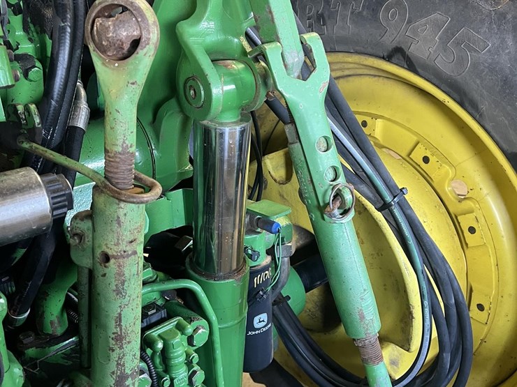 john-deere-7200-image-22