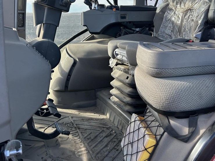 2022-case-ih-maxxum-150-image-45