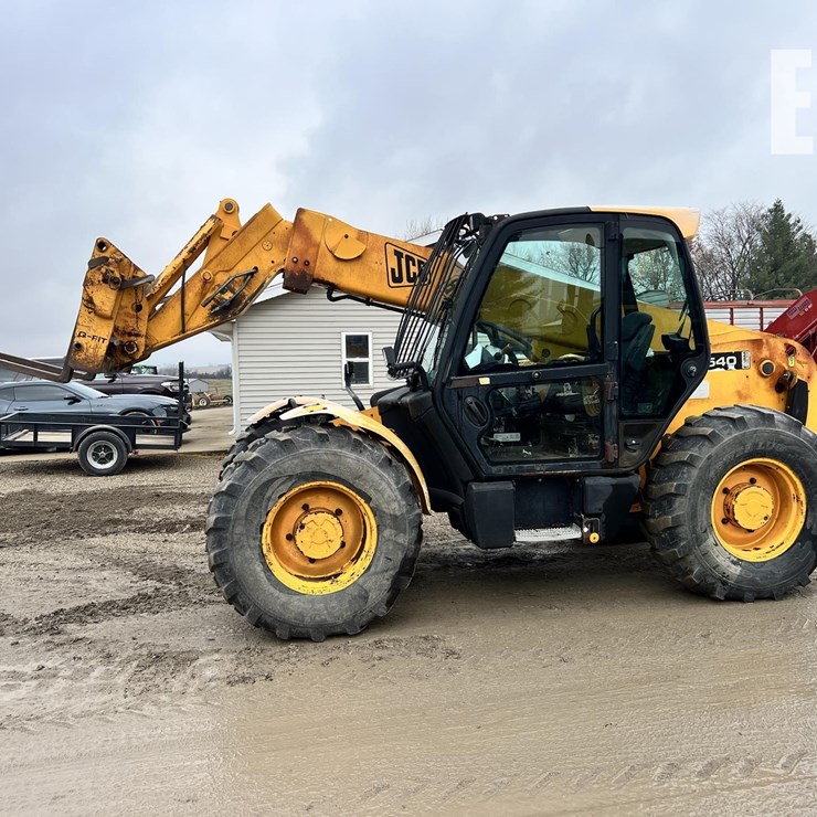 JCB 540