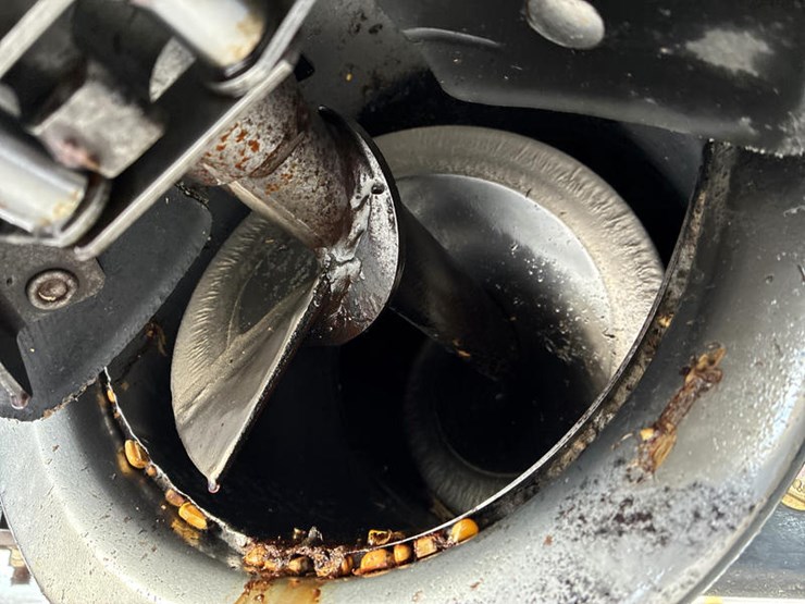 case-ih-6088-image-74