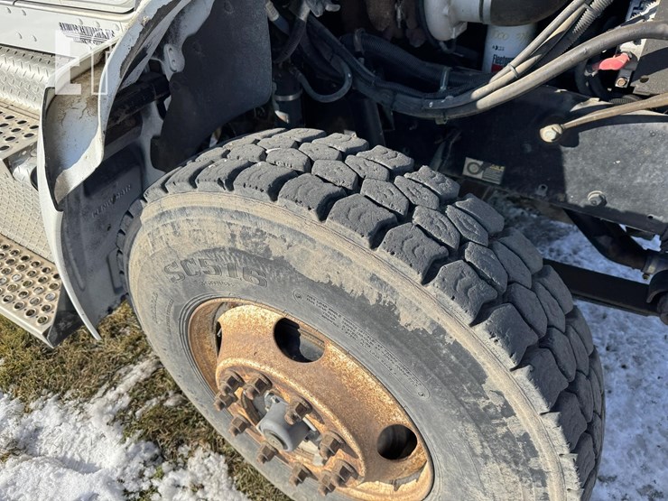 2014-kenworth-t370-image-84