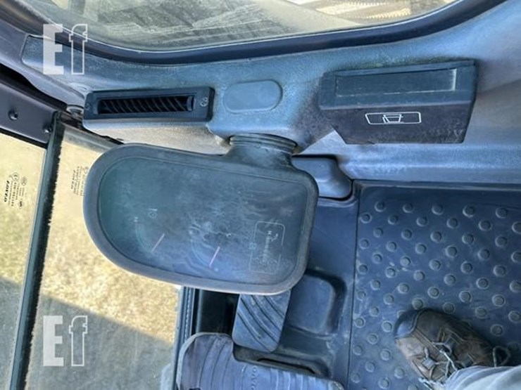 volvo-ec210c-lc-image-46