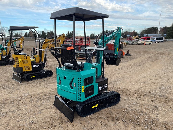 #9229-•-2025-unused-cfg-mini-excavator-image-4