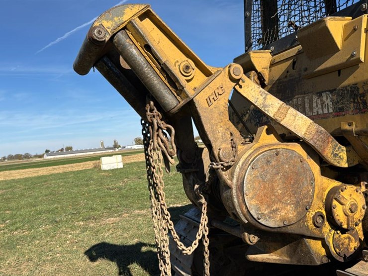 caterpillar-d4h-image-47