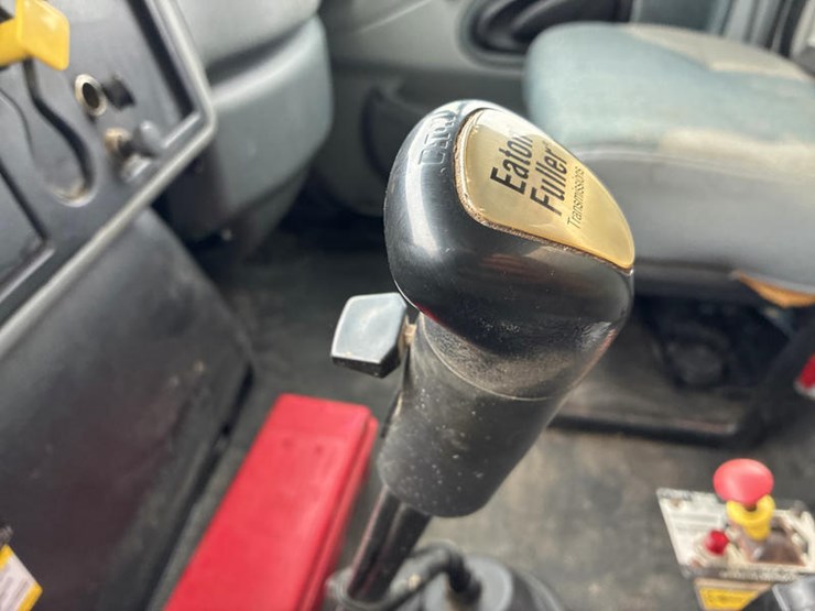 case-ih-7400-image-95