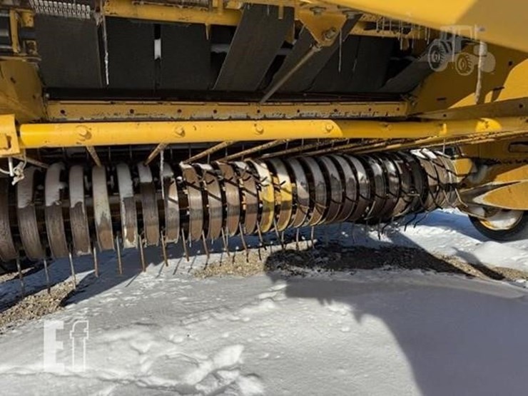 2016-vermeer-605n-image-3