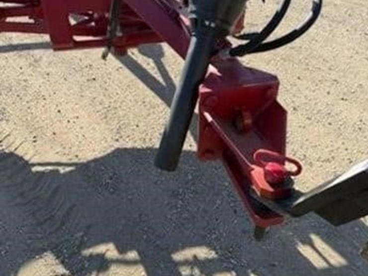 2020-case-ih-1100-image-5