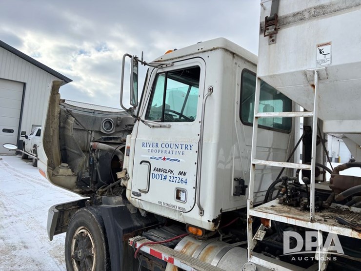 1994-mack-ch613-image-65