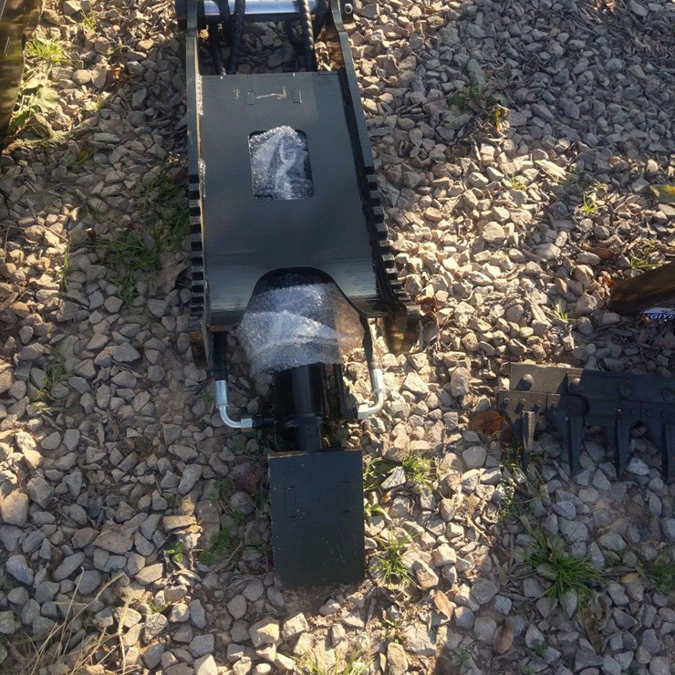 UNUSED 5TON HYDRAULIC THUMB CLAMP MODEL #XJ5T