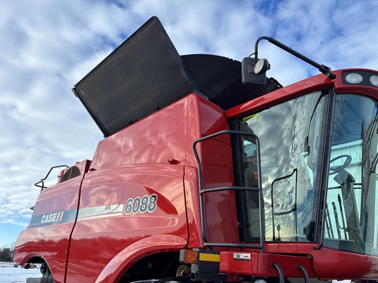 case-ih-6088-image-11