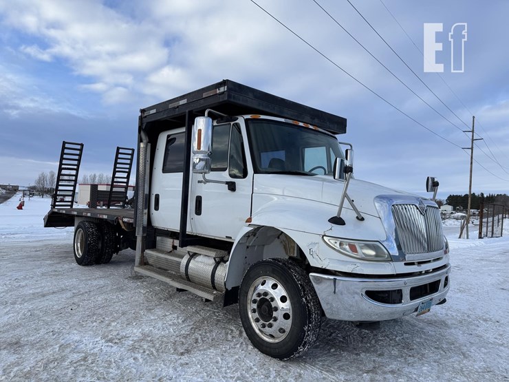 international-durastar-4400-image-1