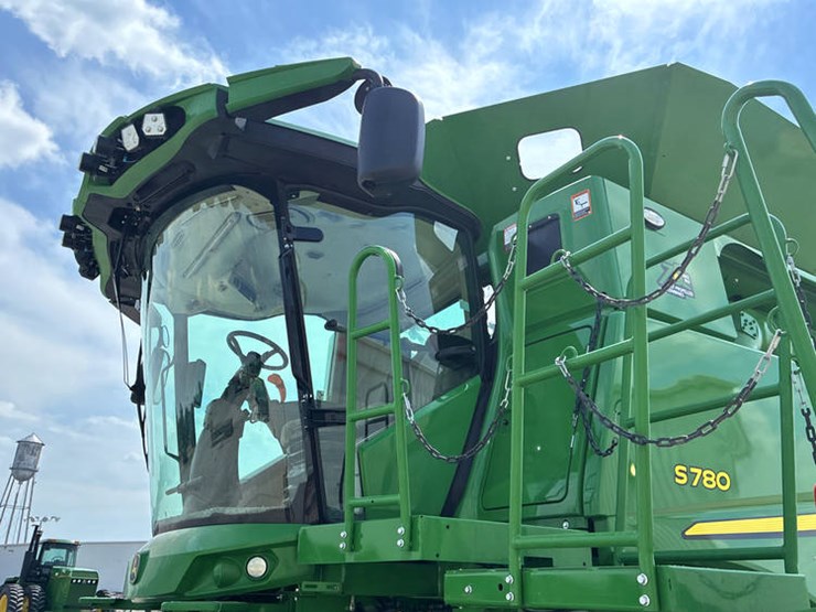 john-deere-s780-image-38
