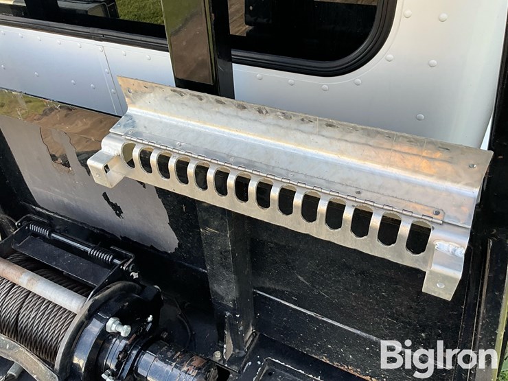 peterbilt-348-image-15