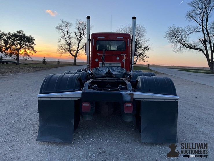 2018-peterbilt-389-image-6