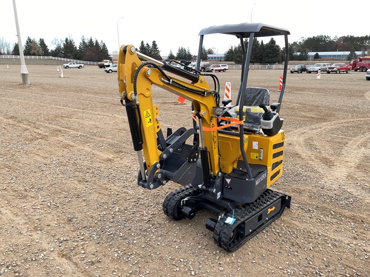 #9209-•-2025-unused-cfg-mini-excavator-image-1