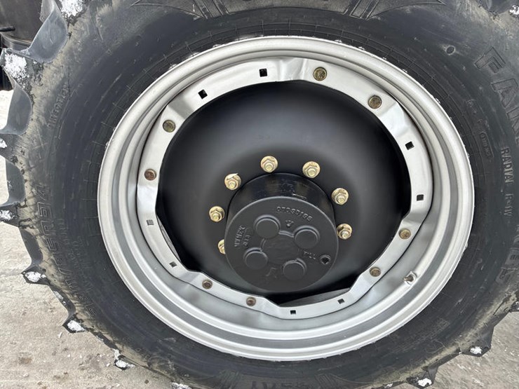 case-ih-magnum-190-image-47