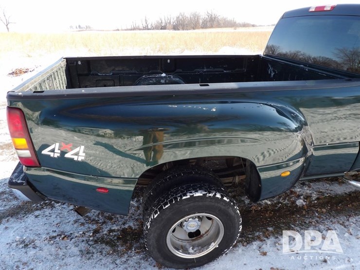 2005-chevrolet-silverado-3500-image-6