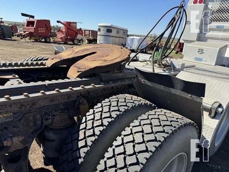 2008-kenworth-t800-image-56