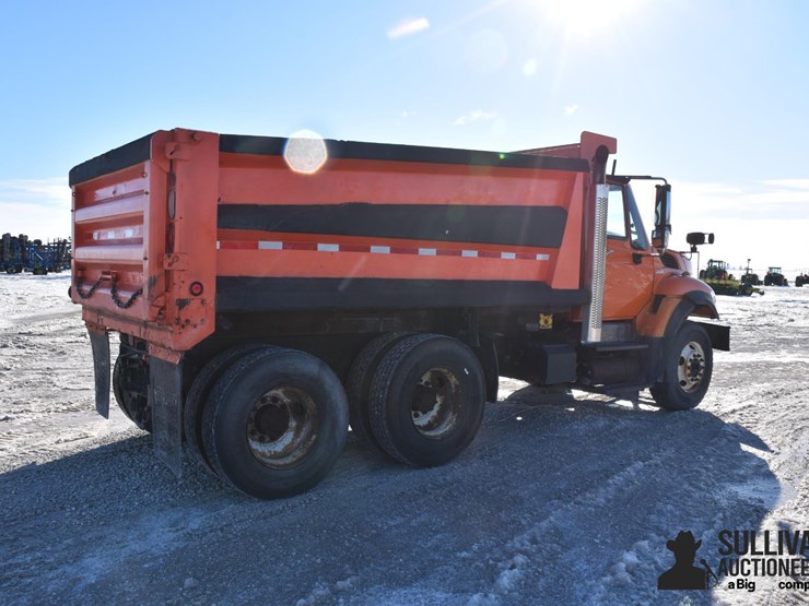 2009-international-7400-image-5