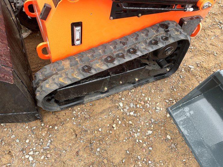 #9238-•-unused-2025-landhero-mini-skid-steer-loader-image-7