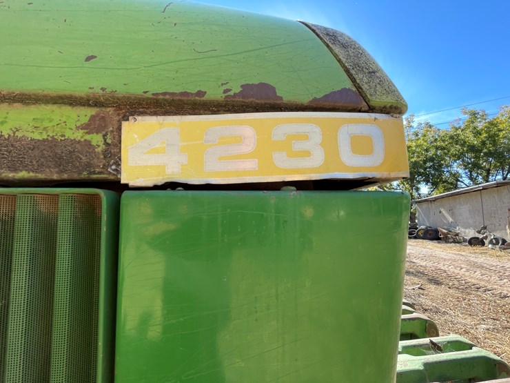 john-deere-4230-image-43