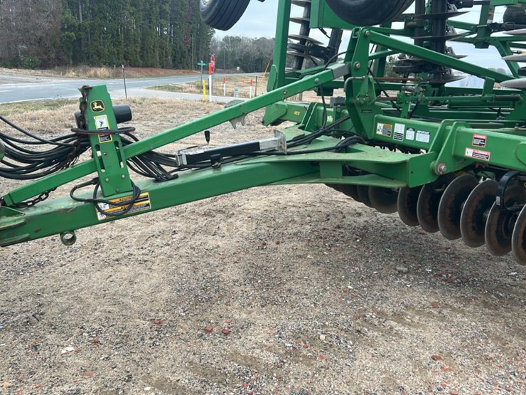 2009-john-deere-2310-image-11