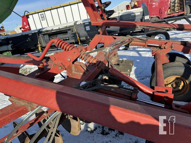 case-ih-3900-image-43