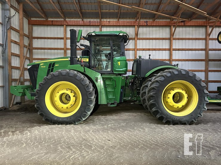 2022-john-deere-9r-590-image-2
