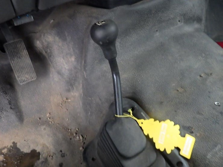 2006-ford-f550-image-27