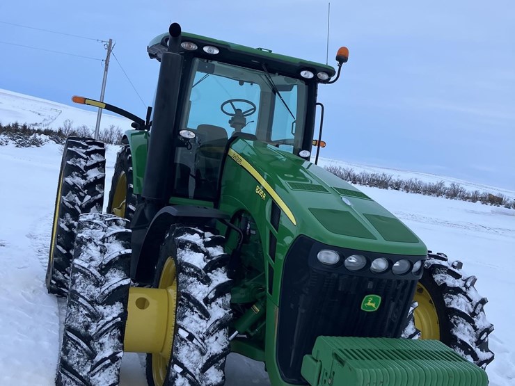 2010-john-deere-8295r-image-3