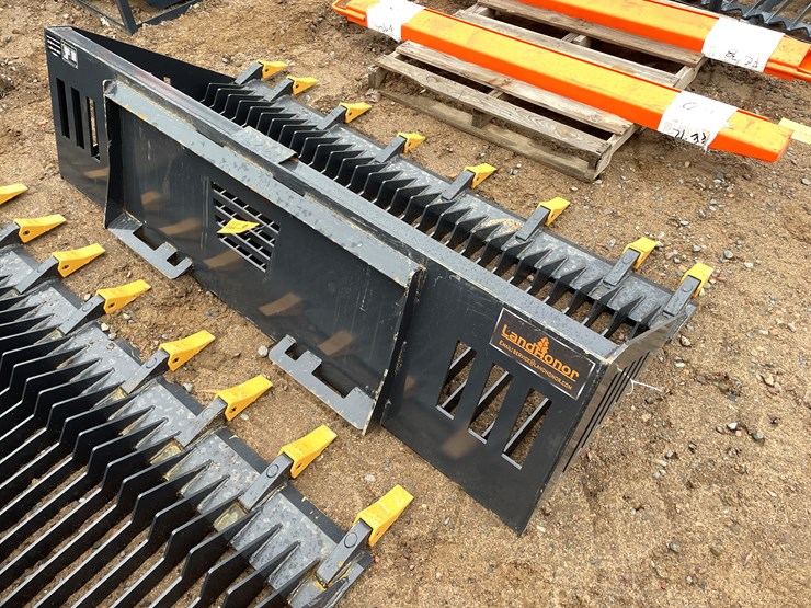 #2037-•-unused-2025-landhonor-skid-steer-rock-bucket-attachment-image-4