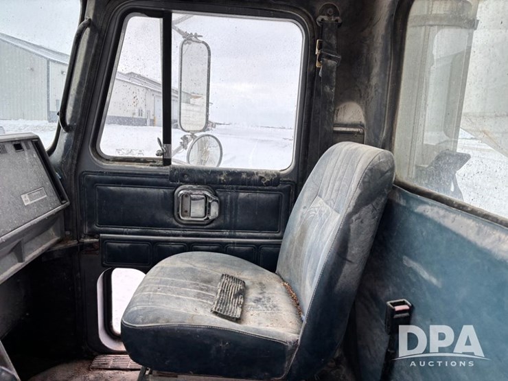 1994-mack-ch613-image-67