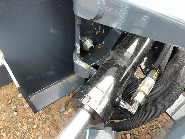 #2027-•-unused-skid-steer-dozer-blade-attachment-image-5