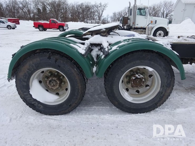 2007-freightliner-columbia-112-image-43