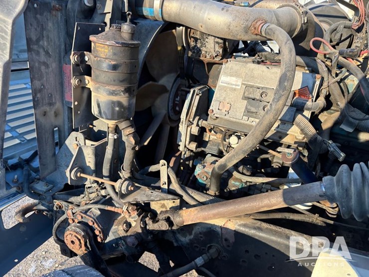 international-4900-image-26