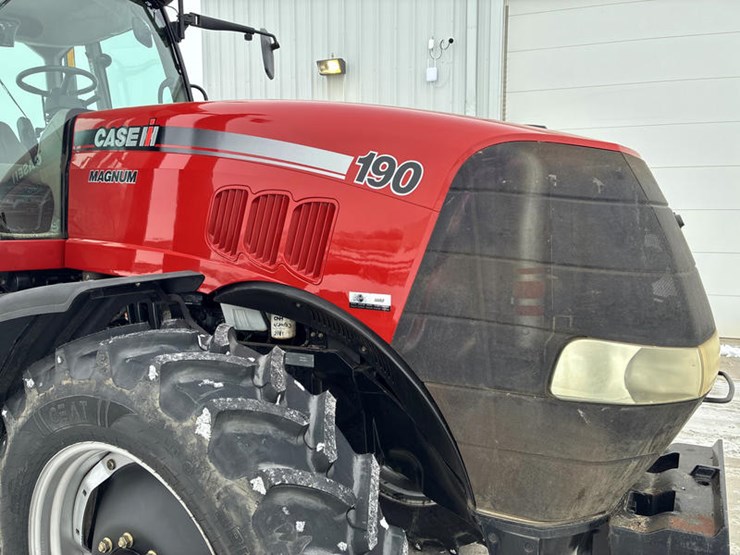 case-ih-magnum-190-image-16
