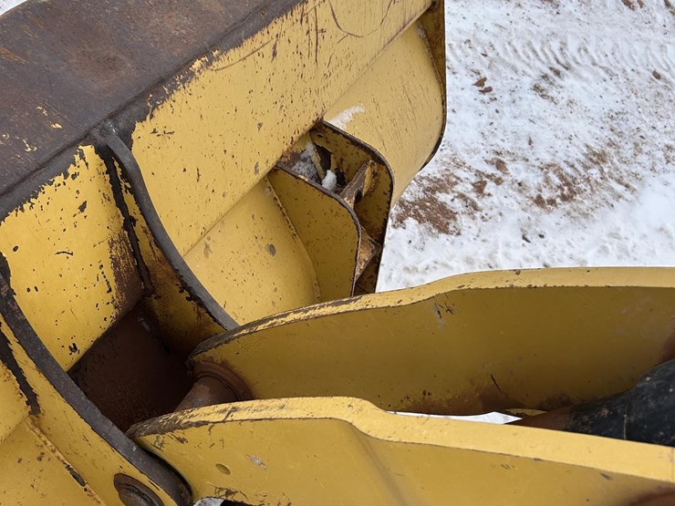 caterpillar-420e-image-15